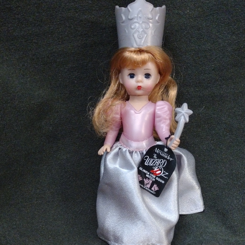 Glinda The Good Witch
